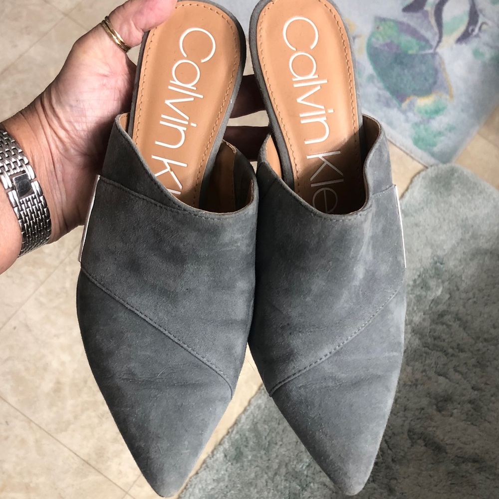 Calvin Klein Women's Gray Suede Pointed Slip-On Mules